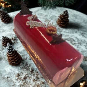 Bûche framboise/ pistache 8-10 parts